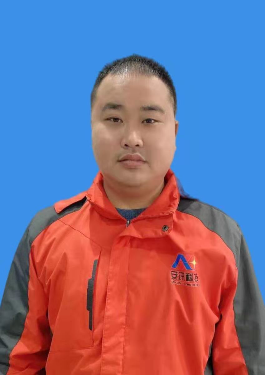  陈桂洲 